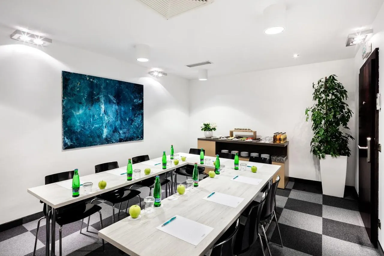 Occidental Praha Hotel 4*, Prague